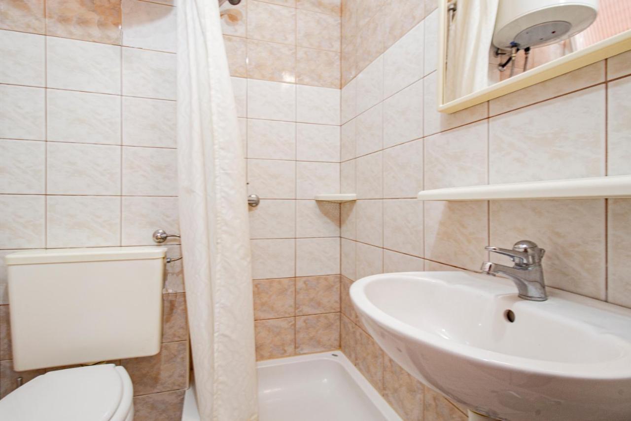 Galapagus Privat Beach & Boat Dock Apartment Metajna Exterior foto